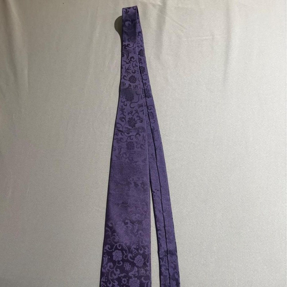 Purple floral patterned silk tie designer luxury mens
